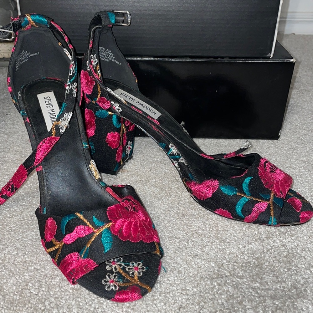 Steve Madden floral heels